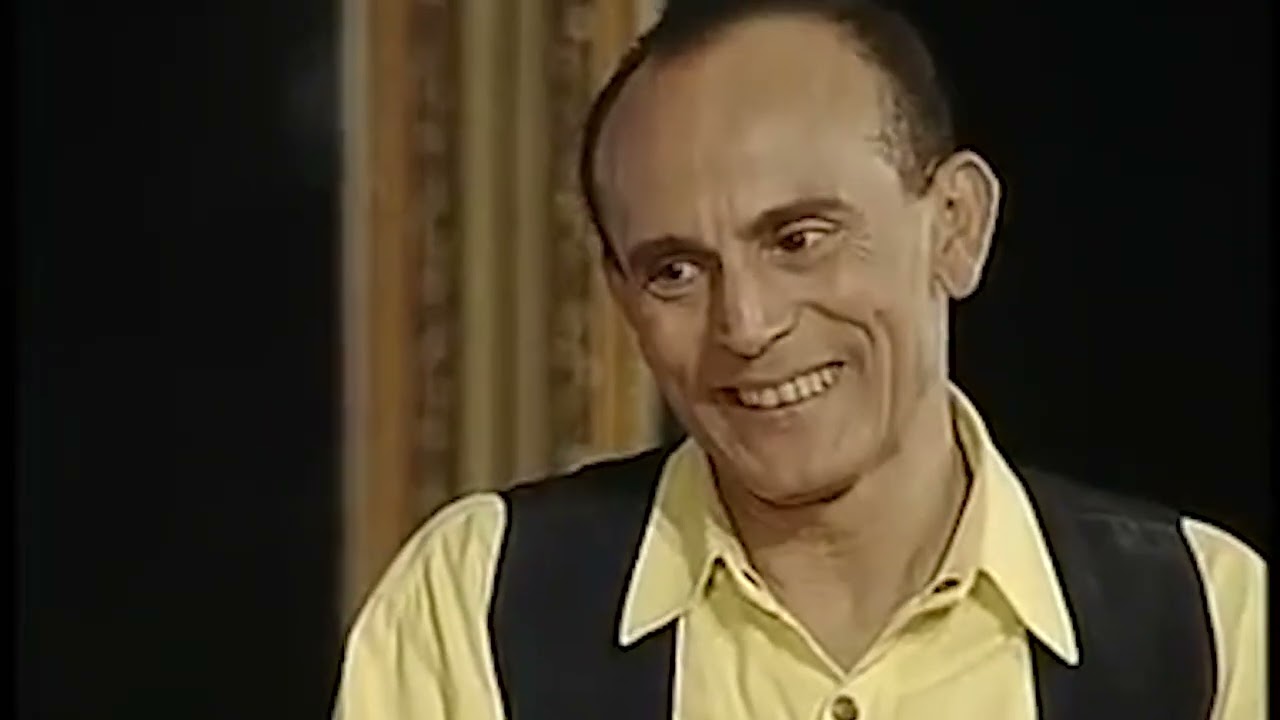 شاهد حب وغيرة محمد صبحي علي كريمة البنت اللي هتعمل دور كارمن في المسرحية