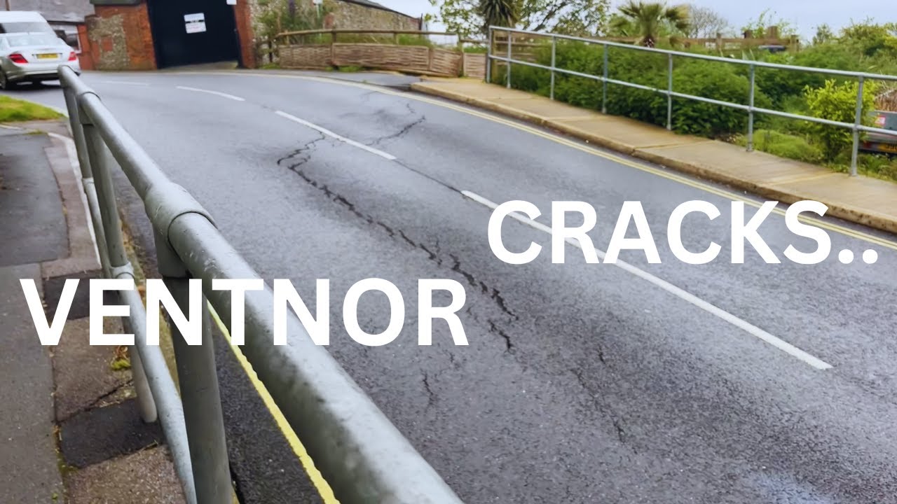 Ventnor's landslips, cracks and graben....
