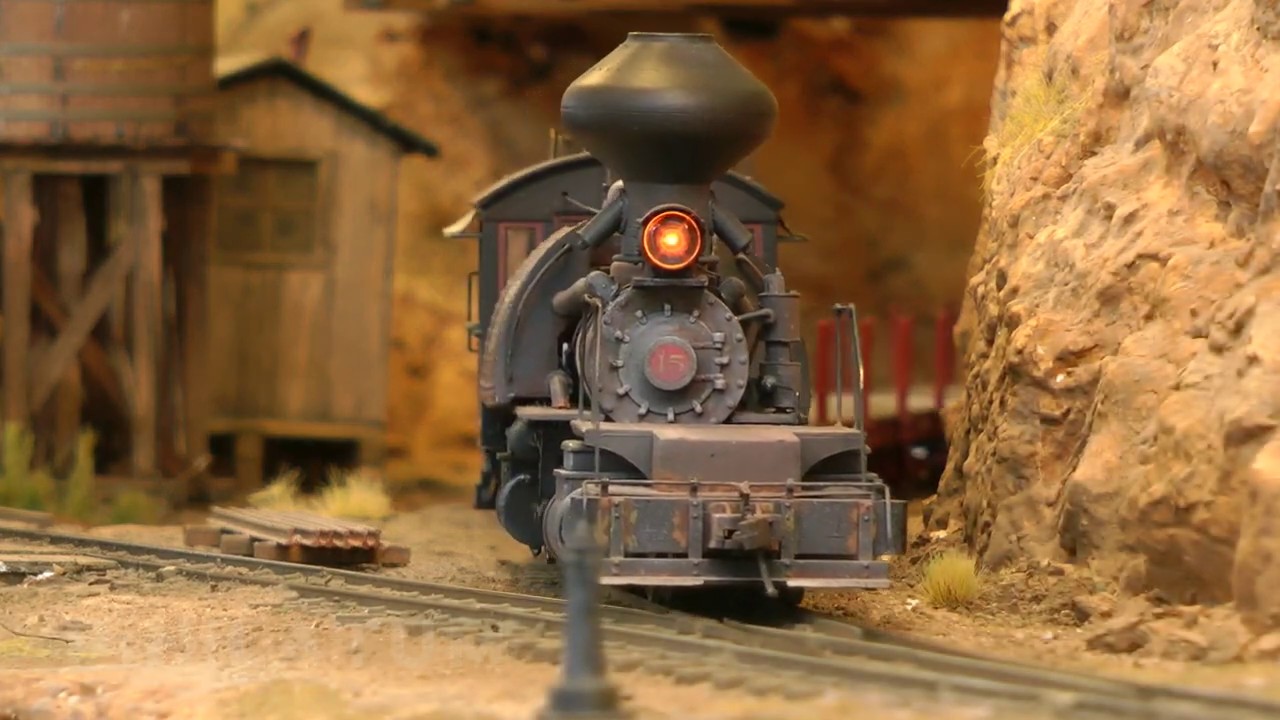 Trens americanos e locomotivas a vapor da empresa ferroviária Rio Grande
