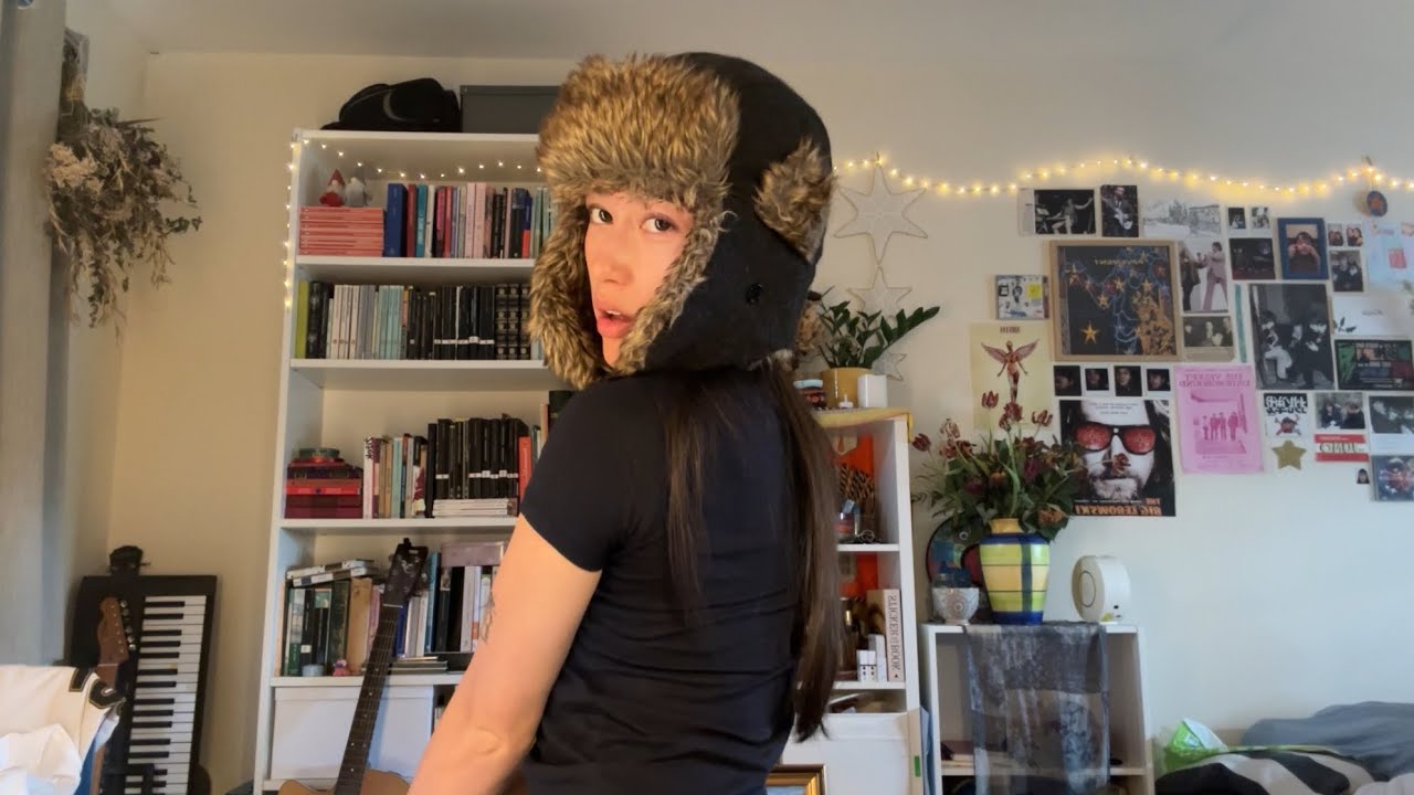 APRIL FAVOURITES!!! (morning meditations, sick new hat, anthropology, fragrance, etc)