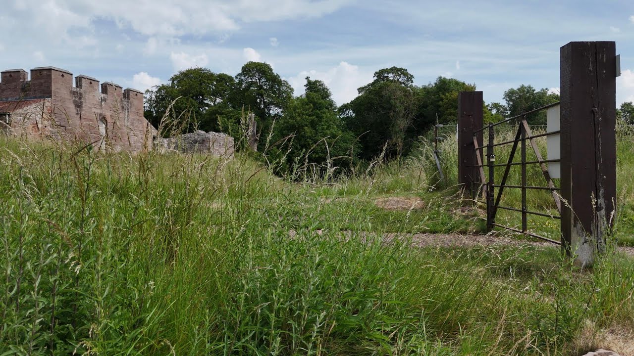 Norham Castle Northumberland dji mini 4 pro