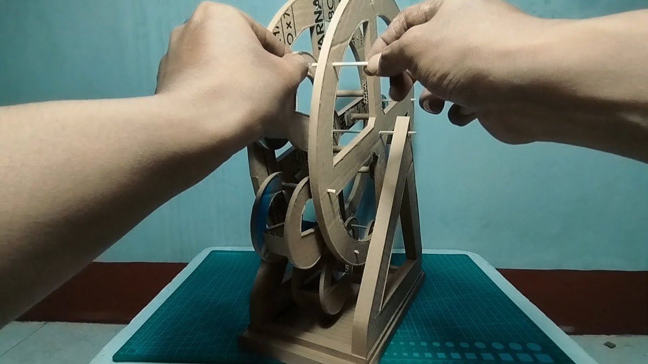 How to make a Ferris wheel game from cardboard materials
