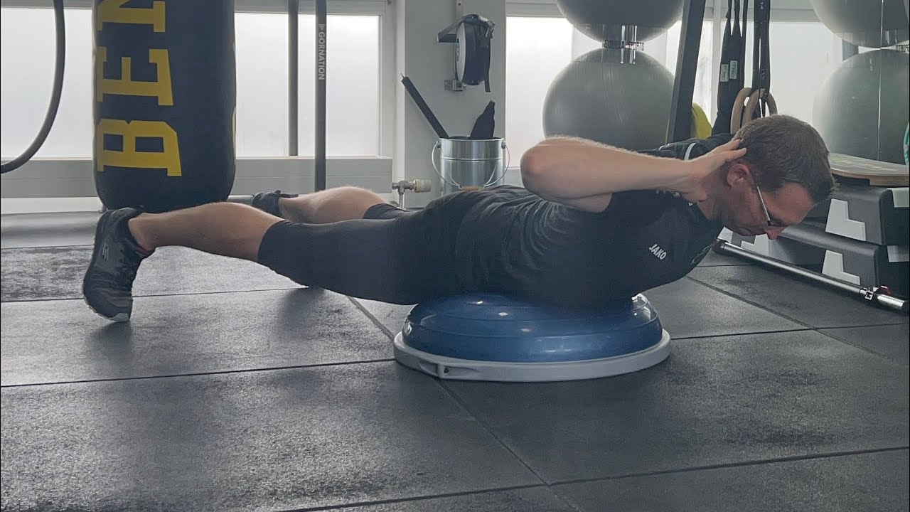 Übungen für den Rücken mit dem Bosu-Ball