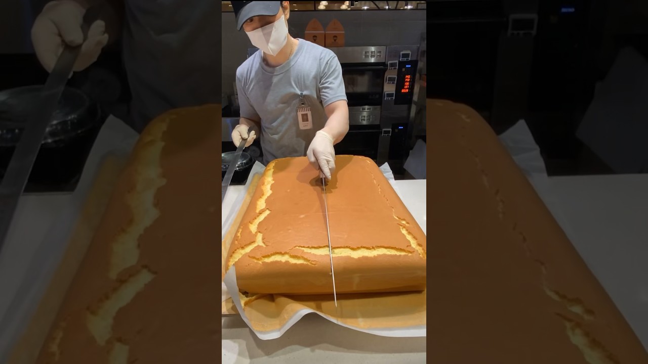 Original Jiggly Cake Cutting #shorts