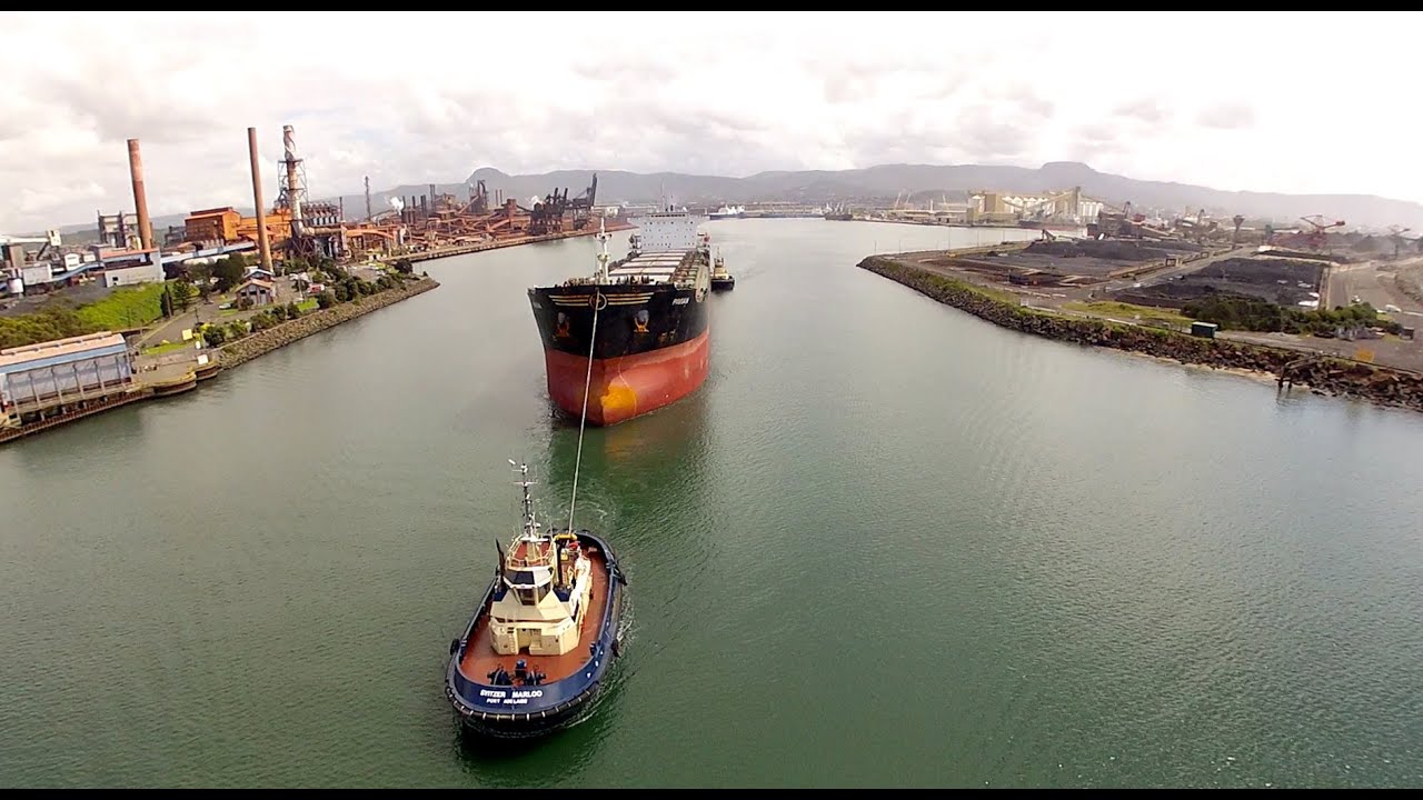 The complex and dangerous Centre Lead Forward  Tug Manoeuvre, Port Kembla, Australia