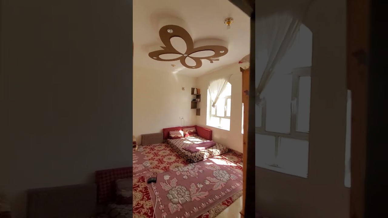 عمارة للبيع في اليمن صنعاء شارع زفلت وسط الخدمات