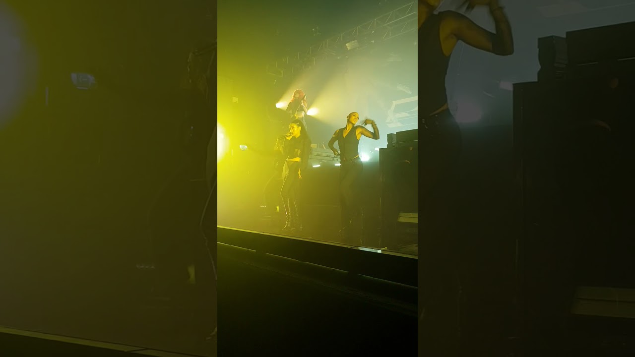 Rina Sawayama - STFU! (Live From the I2 Institute Birmingham)