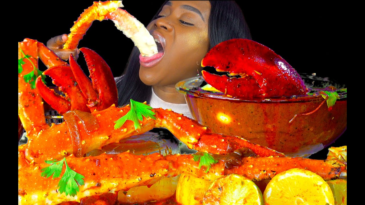 KING CRAB SEAFOOD BOIL MUKBANG | SPICY | LOBSTER | ALFREDO SAUCE | SMACKALICIOUS SAUCE | EATING FOOD