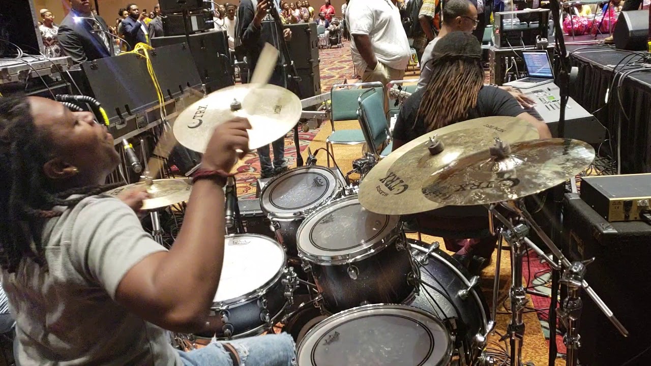 Flash ⚡🎶🥁