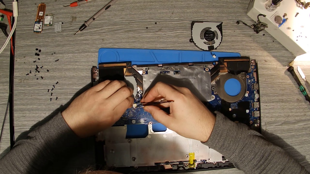 DELL P72F Gaming Laptop Disassembly, Dust cleaning.