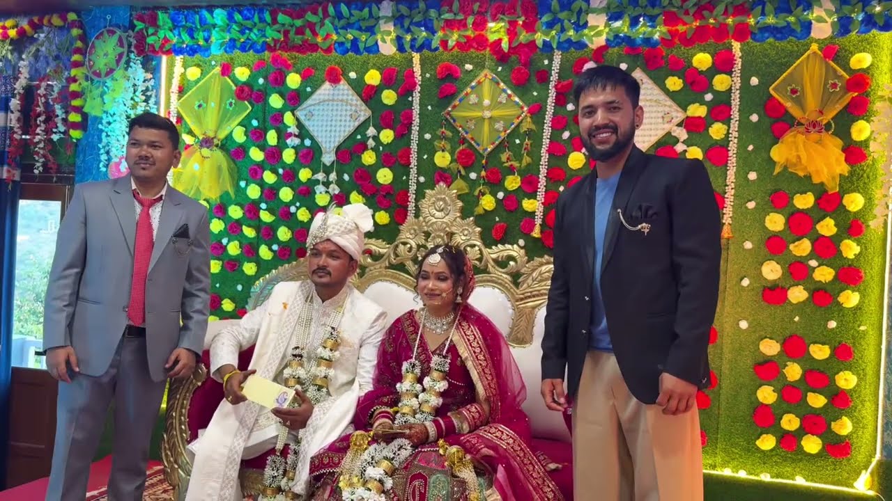 पुलिस वाले भाई की शादी में, ढोल दमाऊ में थिरकने पर मजबूर हो गया Love Marrige 