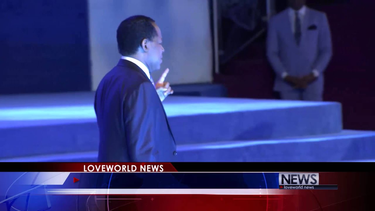 Pastor Chris Oyakhilome crying profusely