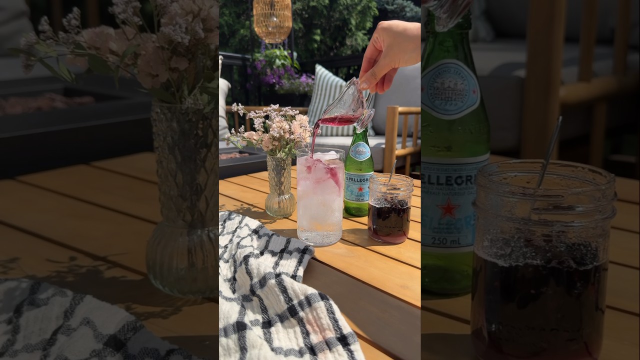 Making mulberry syrup #mulberry #homemade #syrup #cheong