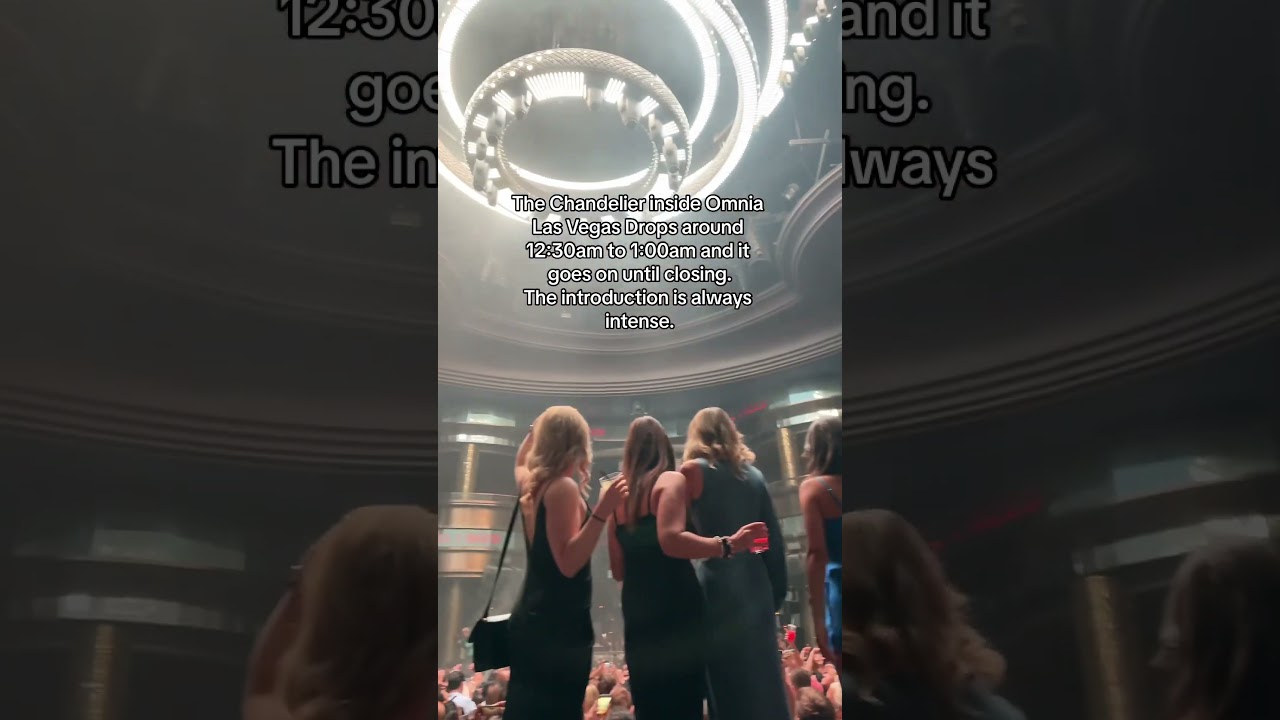 When does the Chandelier inside Omnia Las Vegas drop ? #electronicmusic #clubbing #omnia #lasvegas