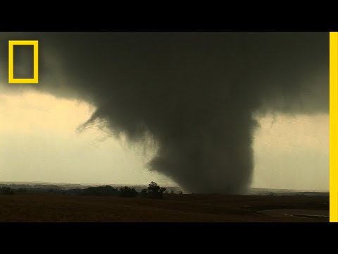Tornado Crosses Kansas Highway | National Geographic