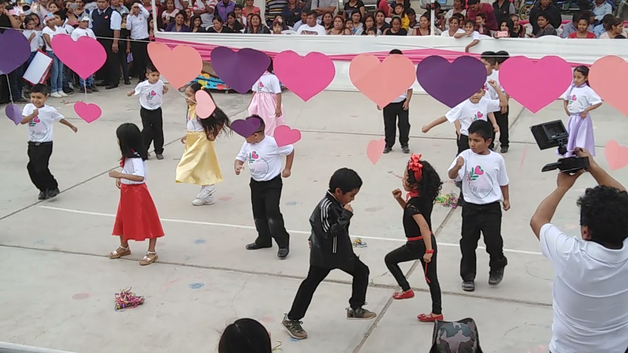 Día de la madre 2019 - John Travolta