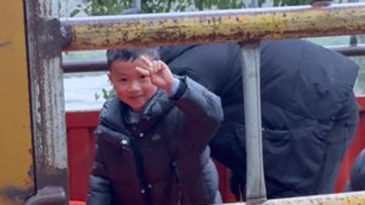 今天和干爹过来拉一万斤柚子了，想吃的赶紧来哦……#张书睿 #金康 #香柚