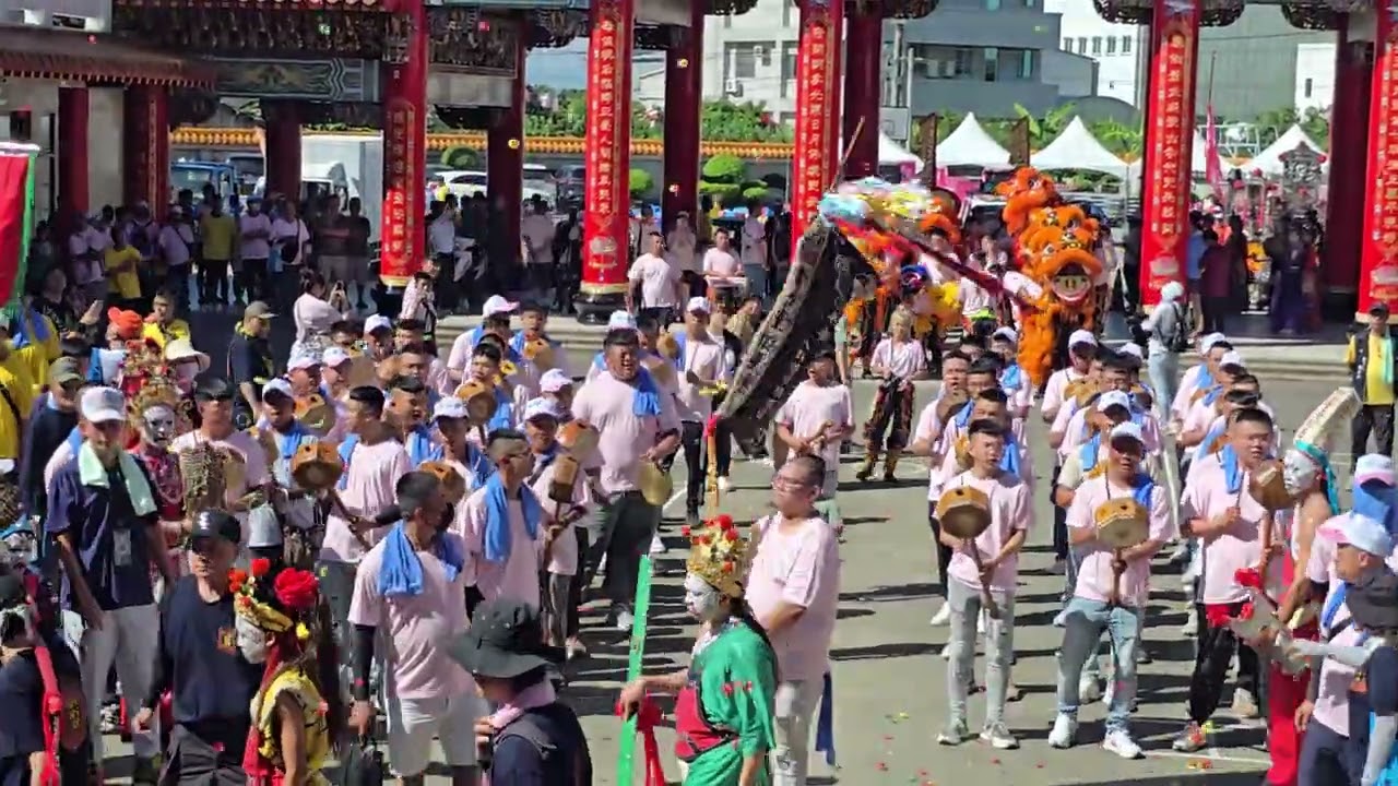 2025.6.1 歲次 乙巳年 高雄前鎮新草衙黃家康府千歲往台南七股樹仔脚寶安宮代天府謁祖進香三戴圓香 神轎＆小法團