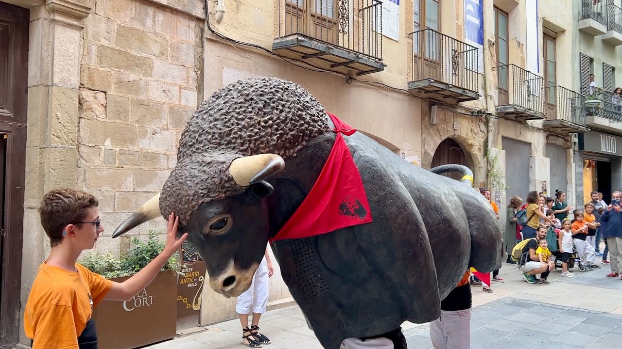 El 10è CORREBOUS Cercavila dels BOUS Versió nº 2 (Fira de Santa Úrsula 2022)