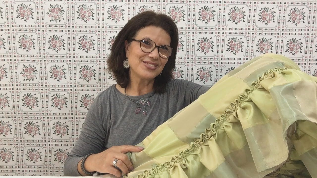 طريقة خياطة كوفرلي بالفرفار / Couvre lit avec volants .