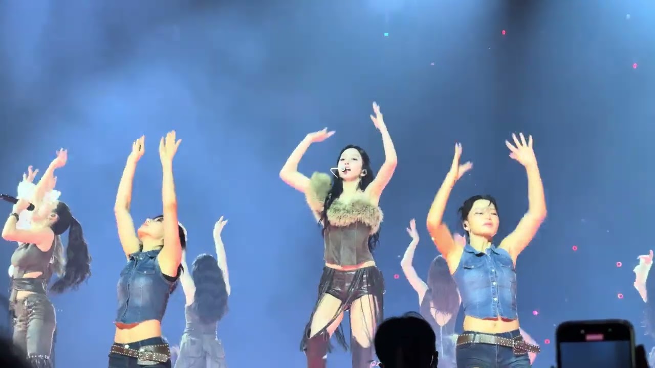 TWICE World Tour "THIS IS FOR" in Vancouver Day 2 | HELL IN HEAVEN