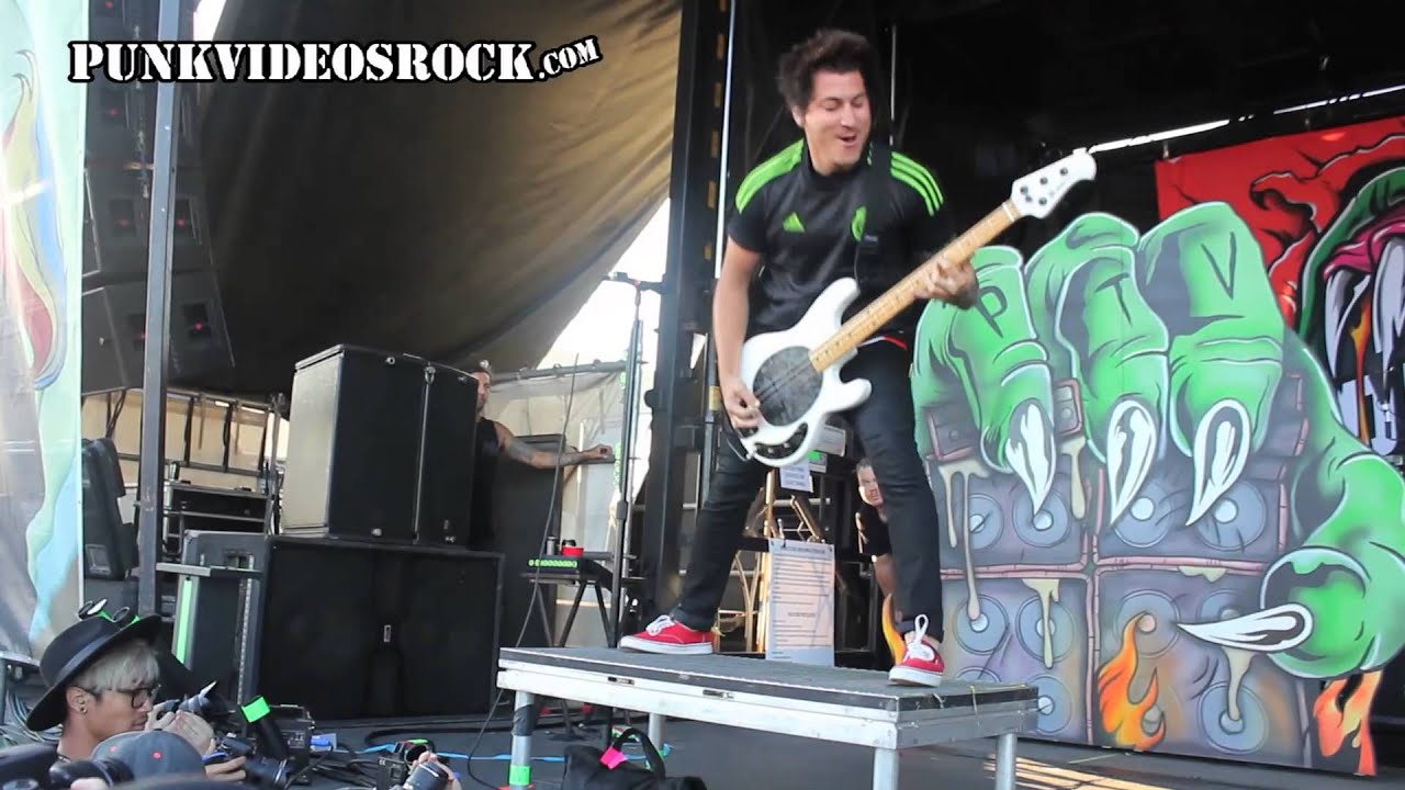 Pierce The Veil - Hell Above (Live at Vans Warped Tour 2015)