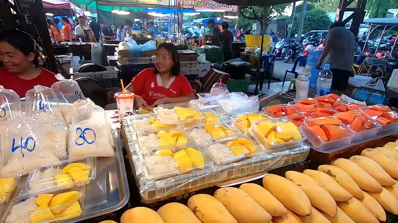 ตลาดนัดเซนทริค จันทบุรี มีครบทุกอย่าง เดินเล่น ซื้อของกิน จบในที่เดียว พร้อมการเดินทางอย่างละเอียด