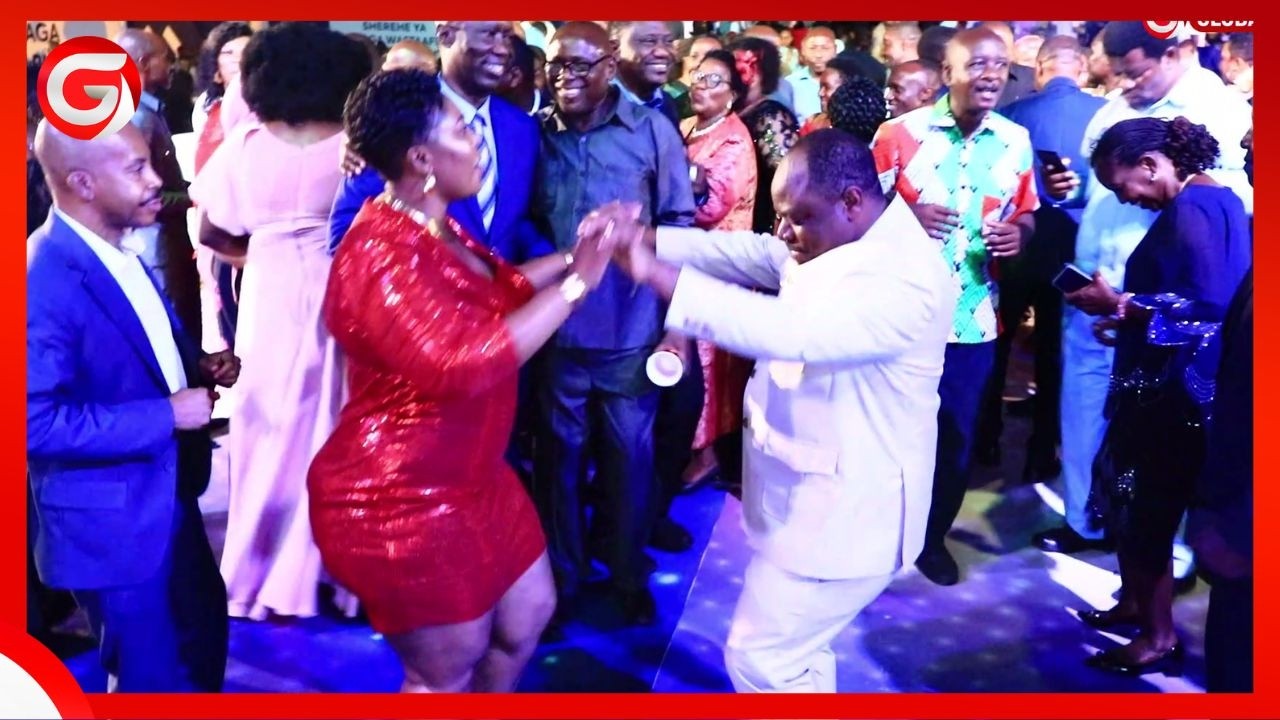 CHEKI RC CHALAMILA ALIVYOCHEZA MUZIKI na ASKARI POLISI HUYU MWANAMKE - UTAPENDA!
