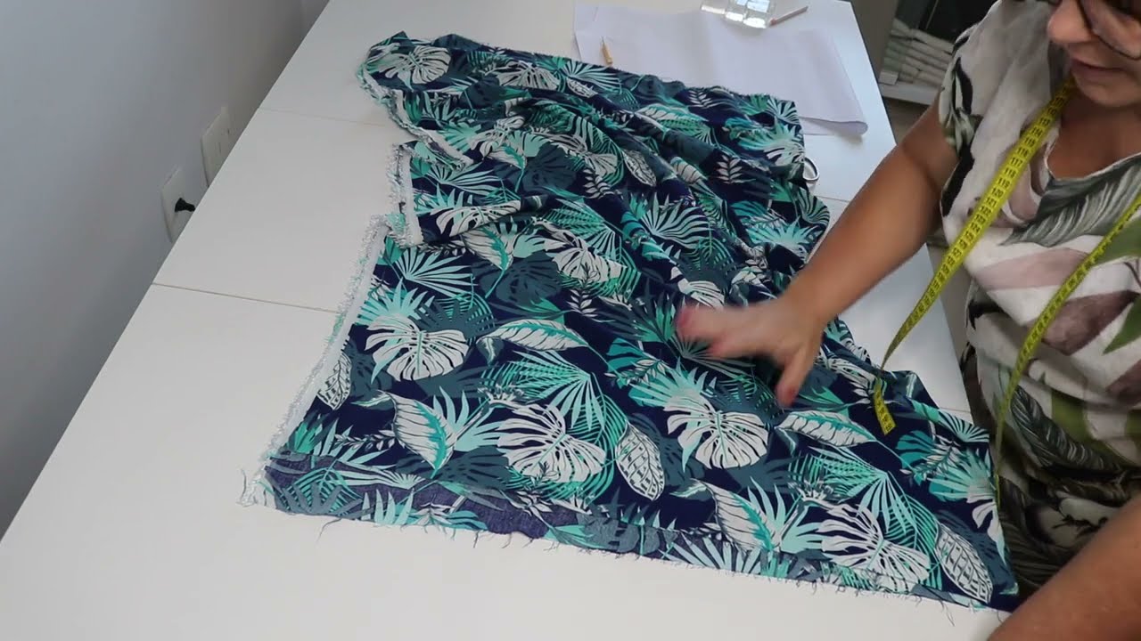 Diy - Como achar fio do tecido e plano de corte de vestido manga japonesa - aula 318