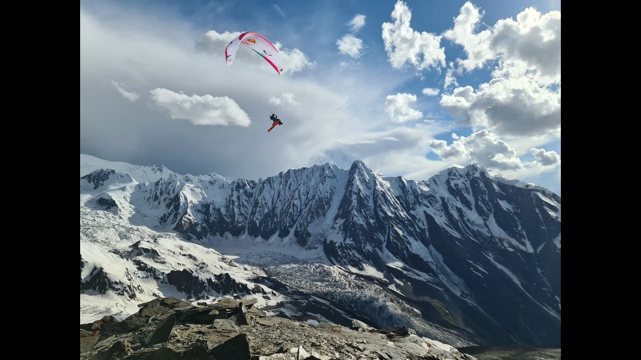 Paragliding-Ski combo Gulmit Tower Pakistan