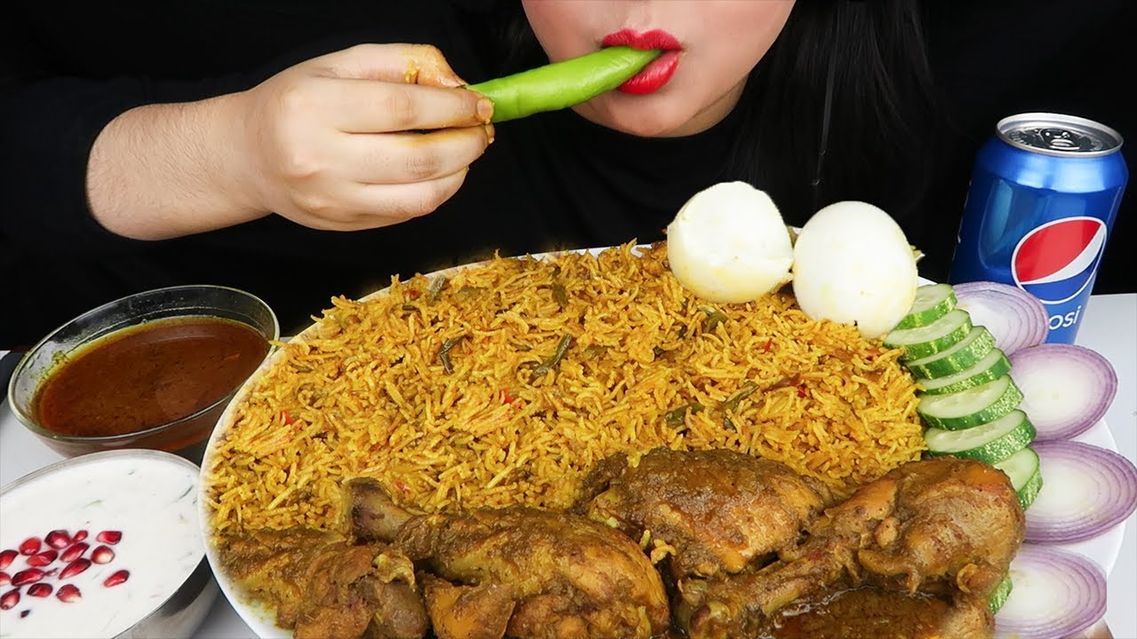 EATING SPICY CHICKEN CURRY WITH VEG BIRIYANI | BIG BITES | MESSY EATING