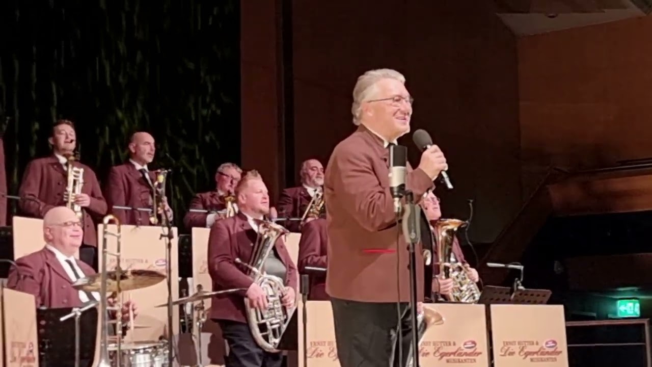 Das Feuer brennt weiter - Ernst Hutter & Die Egerländer Musikanten am 10.1.2025 in Hof