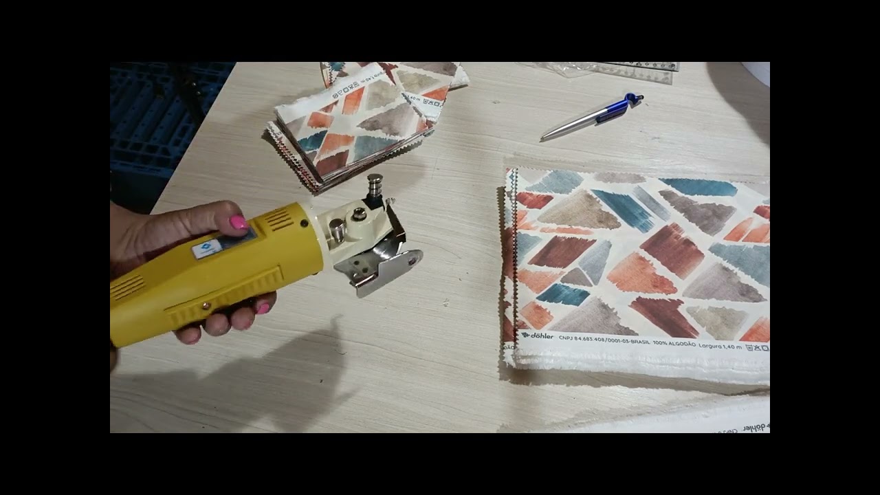 COMO USAR A MÁQUINA DE CORTAR TECIDO, BANANINHA E BANANÃO ❤️