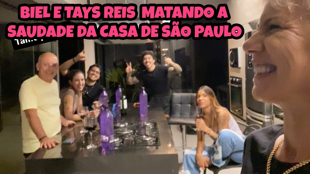 Os pais do Biel foram ao aeroporto buscar Tays e Biel, noite da pizza na casa de São Paulo #taysreis