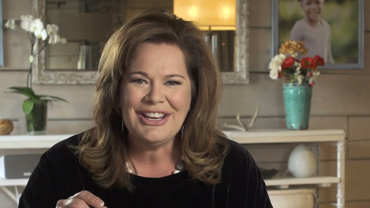 12 Daring Women of the Bible | the Bent Woman Clip | Lisa Harper