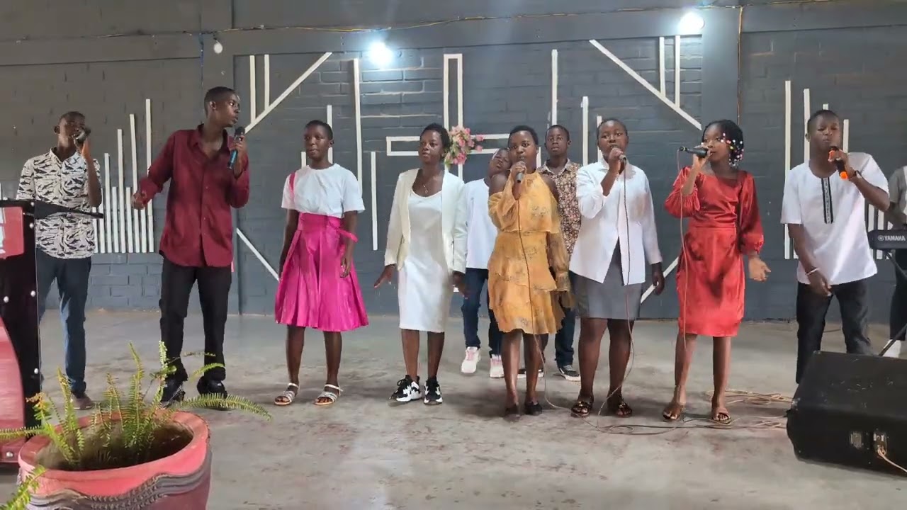Kubw'imihigo myinshi mwahize 🙏🙏🙏🙏 hoziana baraturirimbiye 🔥🔥🔥🔥🔥