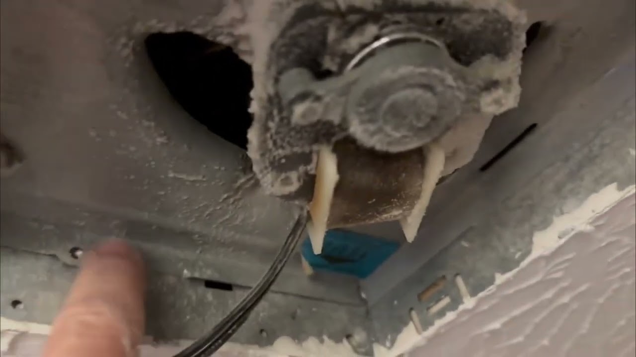 Common Sense DIY   Replacing Nutone Exhaust Fan 696N R02 B