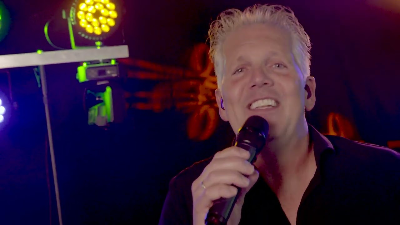 Nog Lang Niet Thuis - Feestzanger Marcel