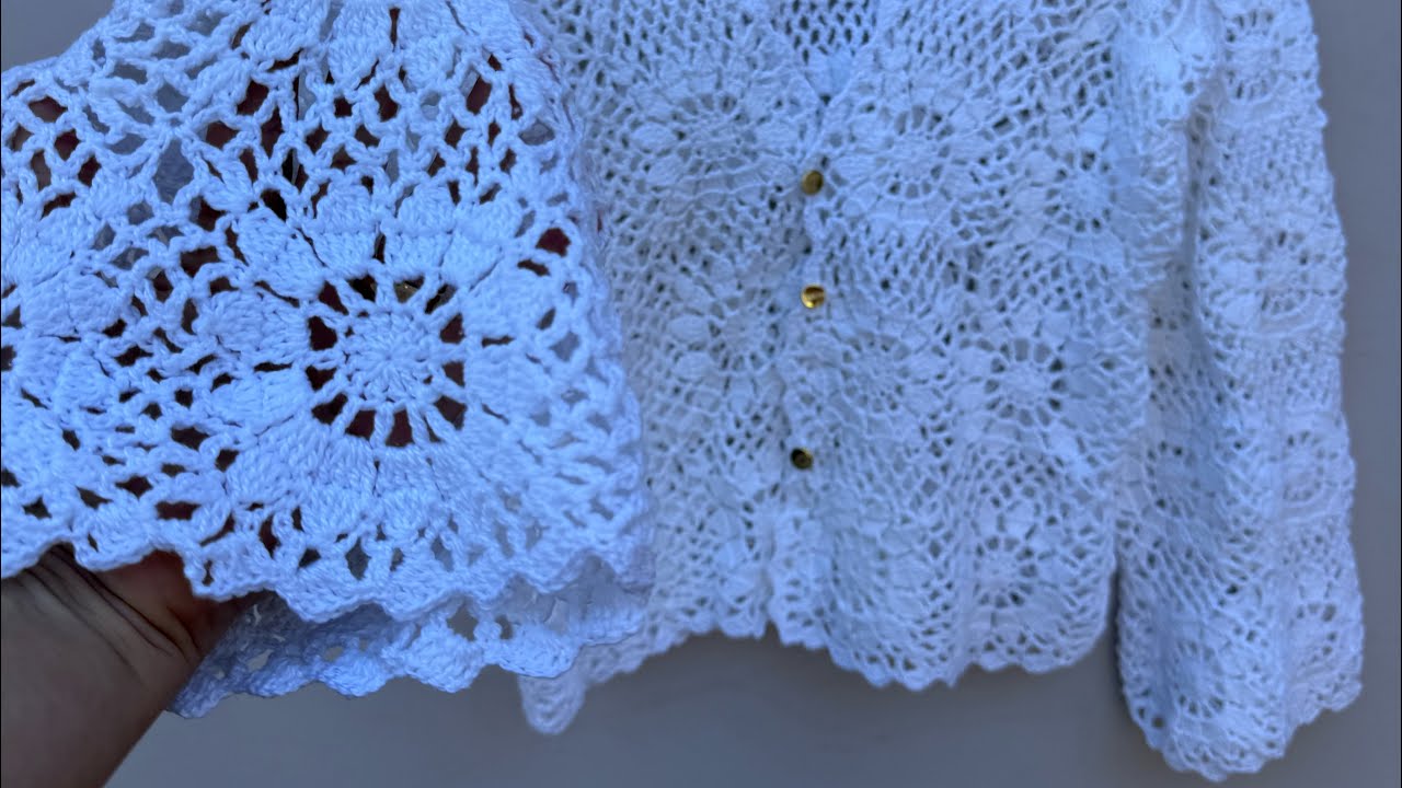A flor mais delicada em crochê ! Cardigan em crochê com flores ! 