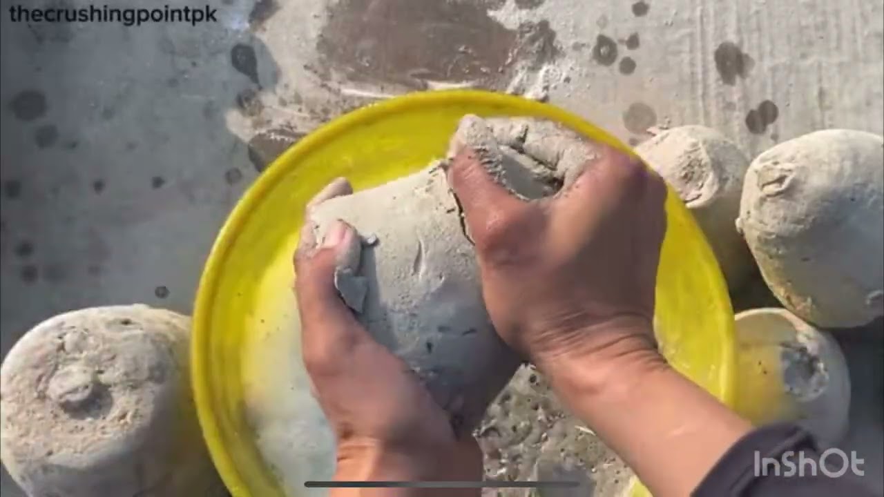 Asme New grey Mud crumbling dry and water