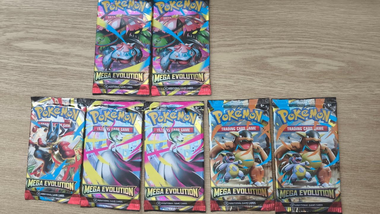 Otevírání Pokémon karet mega evolution.