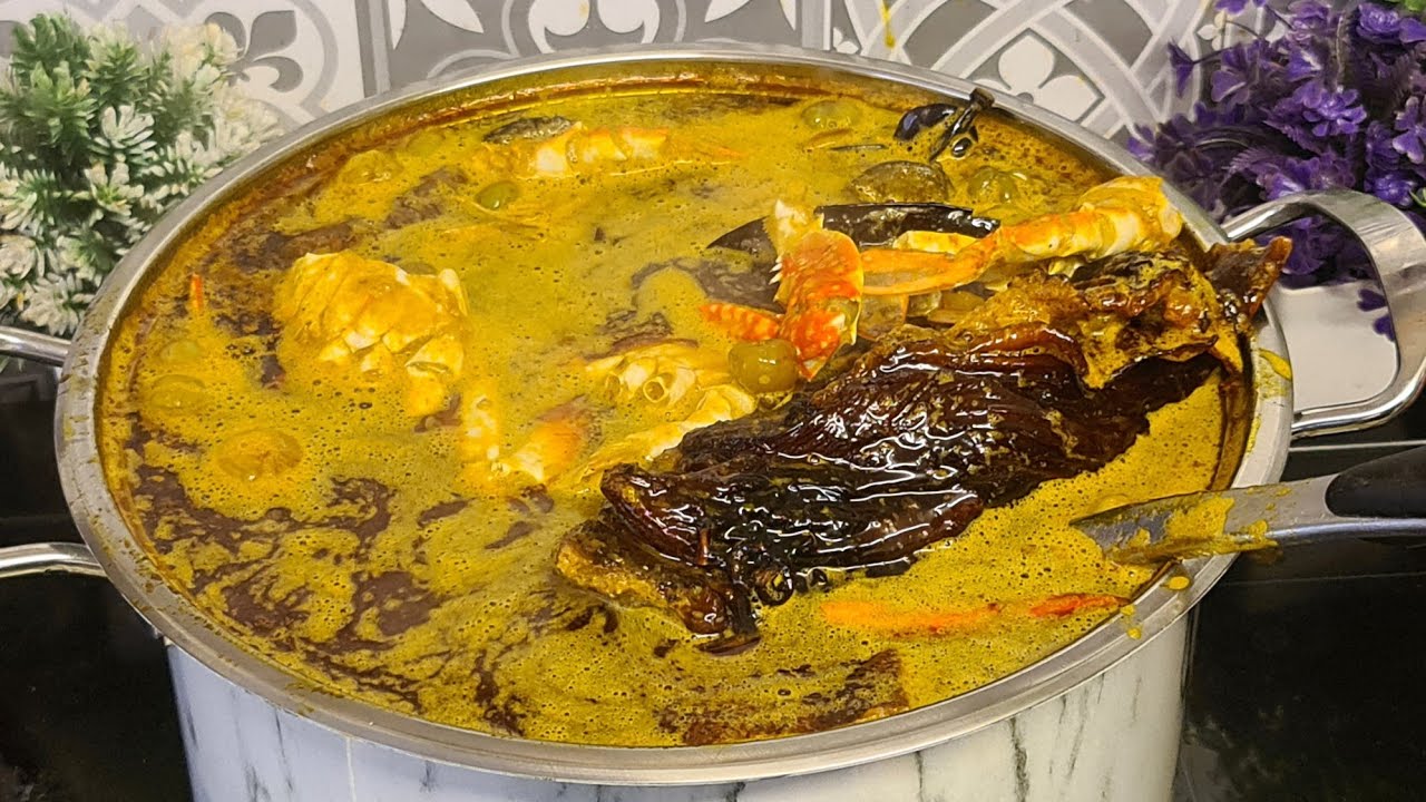 Let's Make Authentic Ghana Palm Nuts Soup // @Imelda's kitchen papabi 🥰