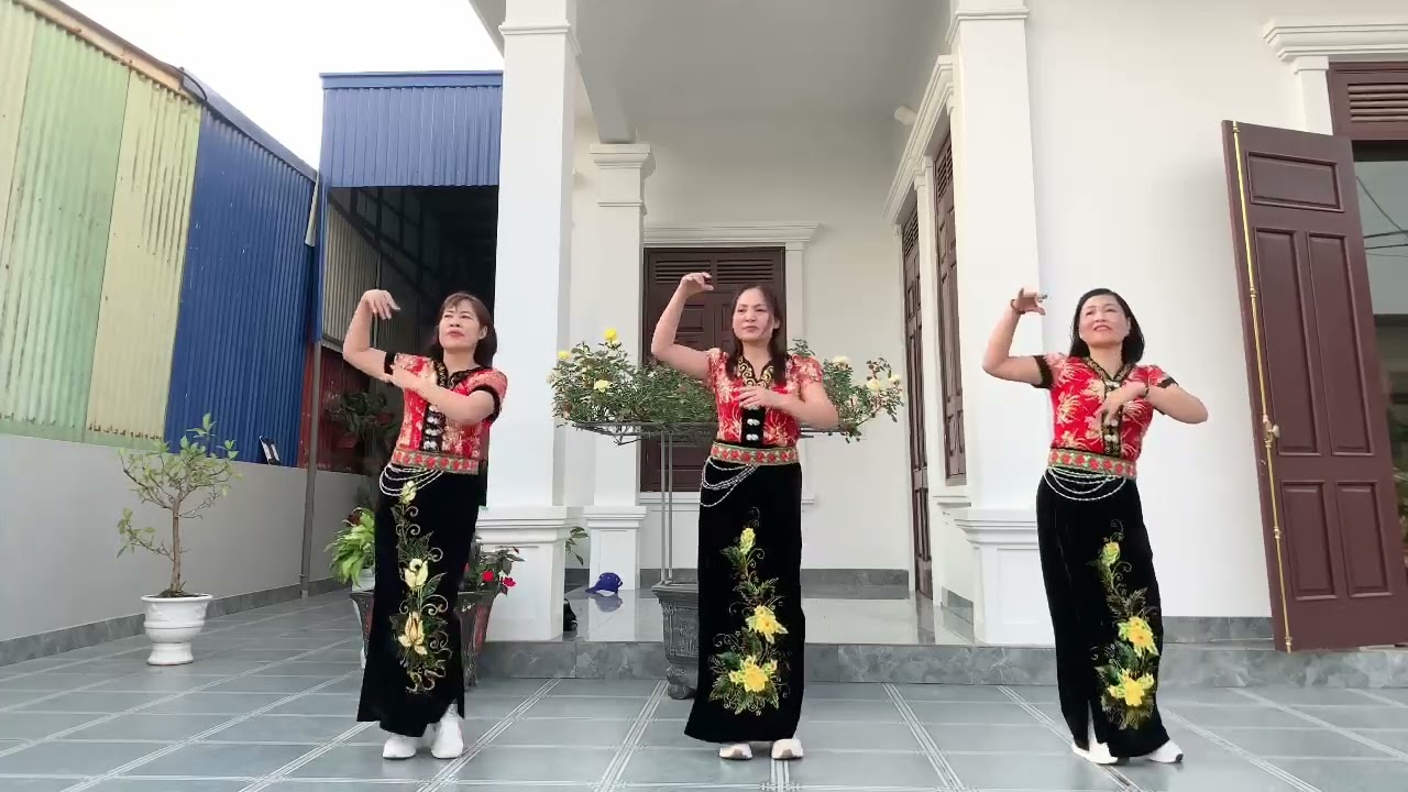 Tiếng khèn mùa ban nở 2