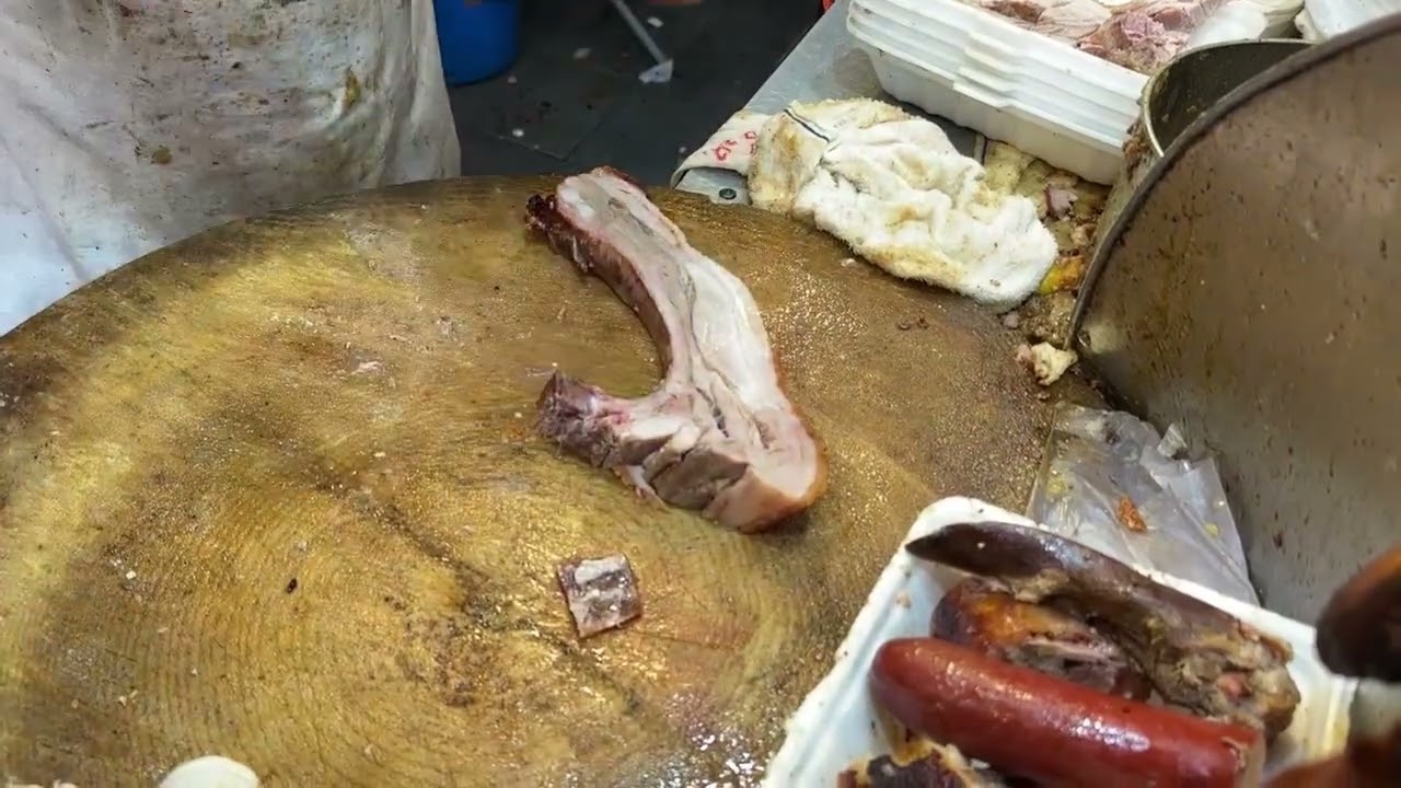 新强记燒味老舖，脆卜卜 勁爆汁 熱辣#燒乳豬#燒豬 皮香肉嫩#燒鵝#燒鴨  #油鷄#叉燒 乳鴿皇 香港美食