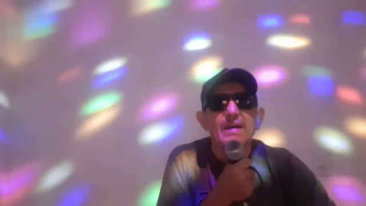 Francisco Antonio 3 - Vida de solteiro de Amado Batista 