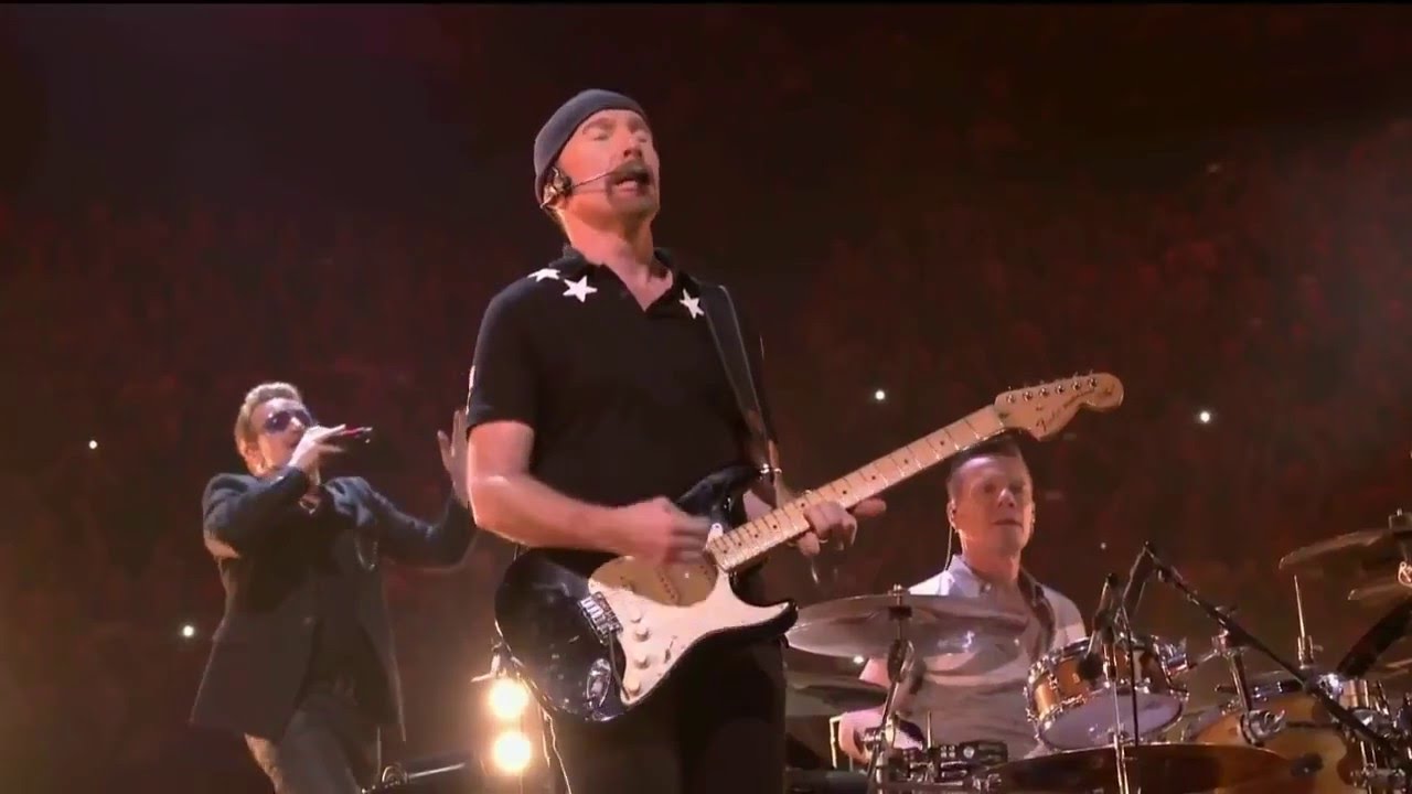 U2 - Where the Streets Have No Name (Live Paris 11/11 HBO)