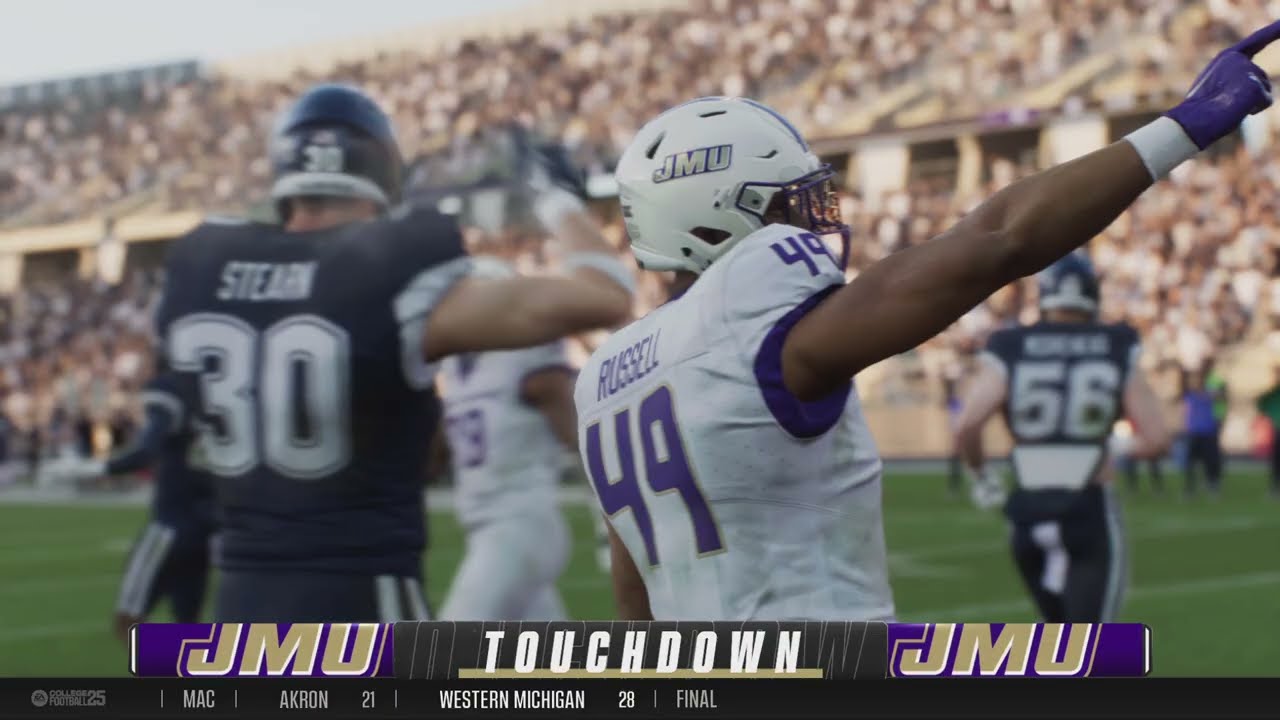 Chris Russell Sneaks In For A TD