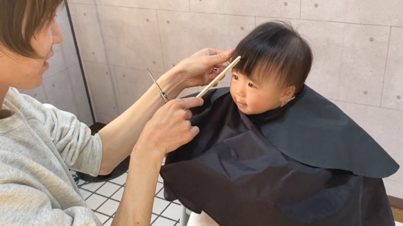 娘の前髪をパッツンにしたら父の幼少期にそっくりになってしまった