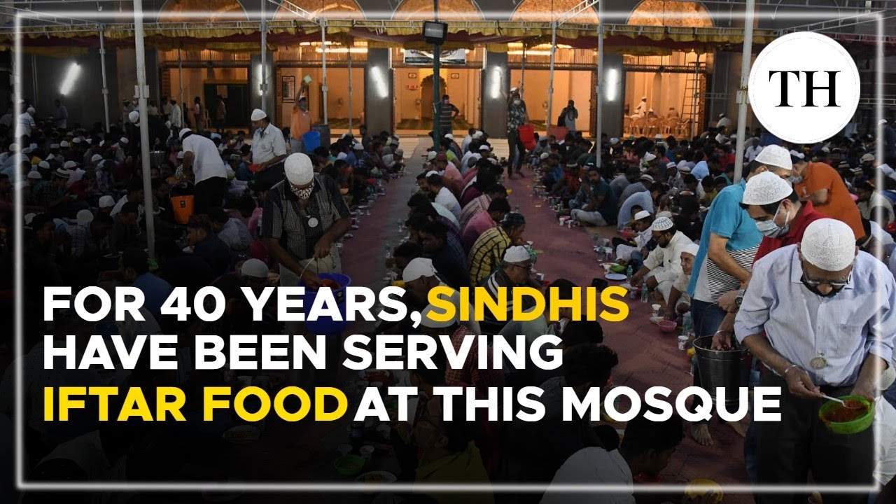 For 40 years, Sindhis have been serving iftar food at this mosque