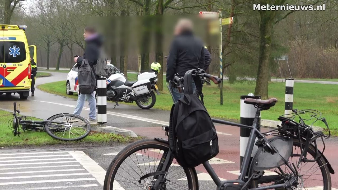 Fietsers gewond na aanrijding in Stegeren